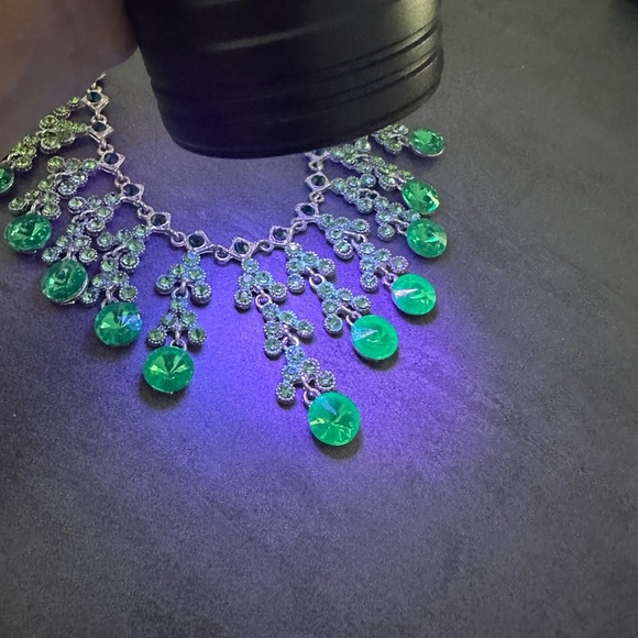 Vintage Uranium Green Glass Rhinestone Statement Necklace - Picture 3 of 9